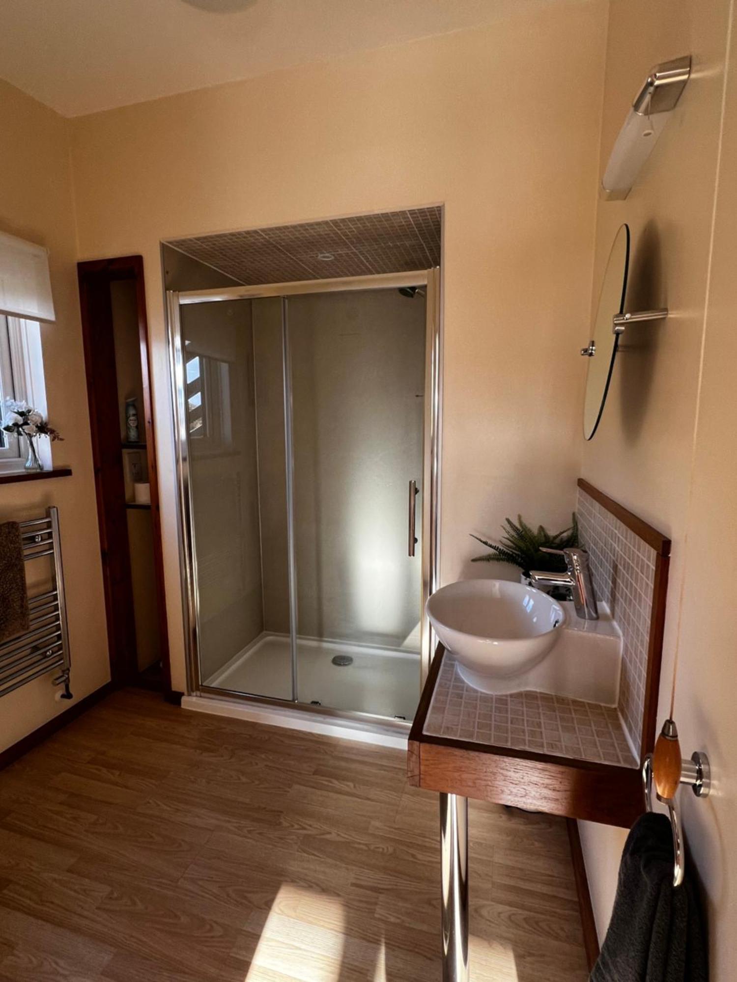 Meadow Barn Villa เฮริฟอร์ด ภายนอก รูปภาพ