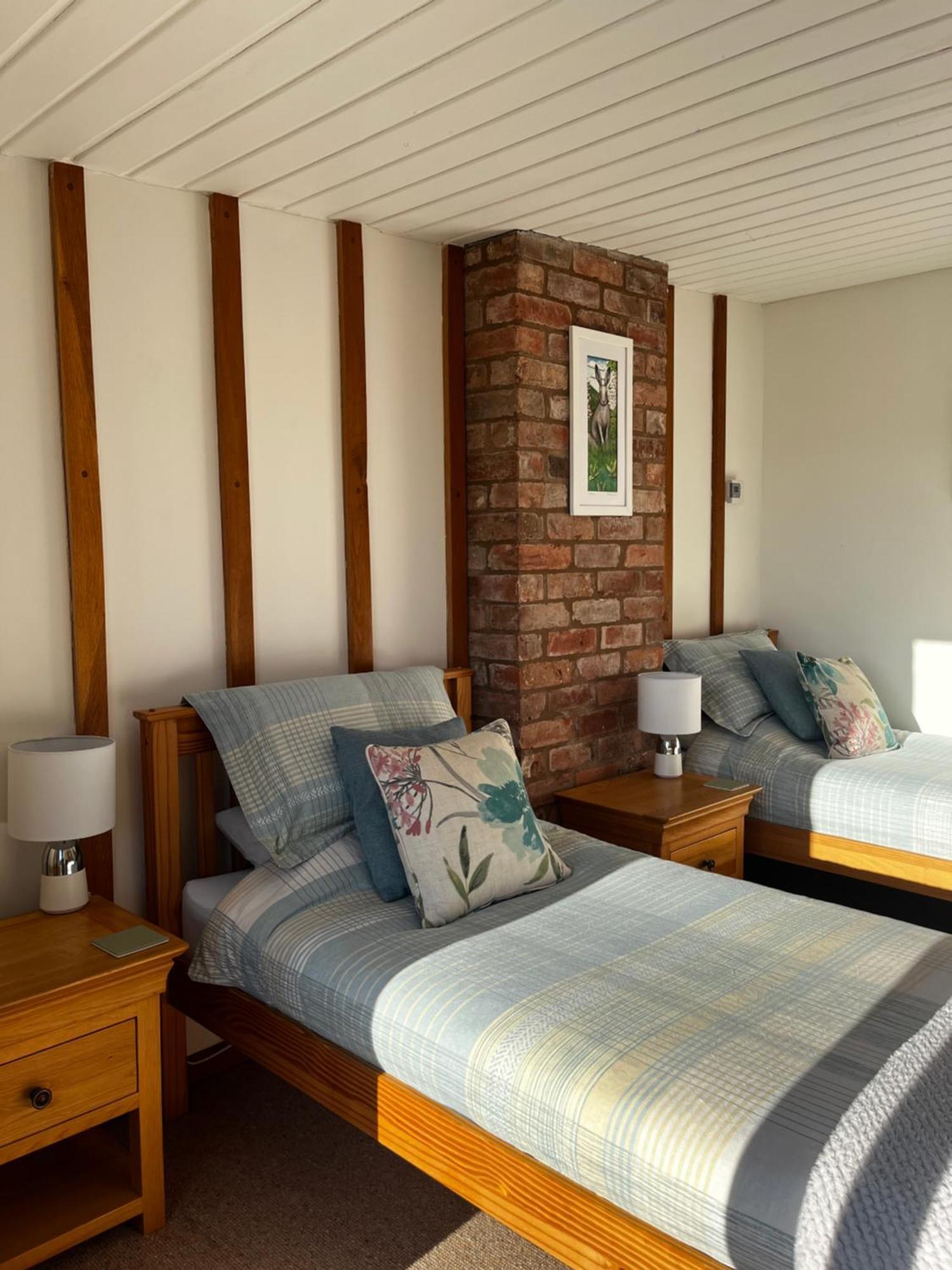 Meadow Barn Villa เฮริฟอร์ด ภายนอก รูปภาพ